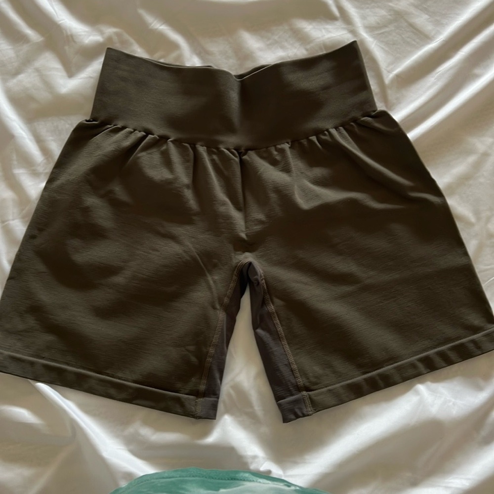 NVGTN Shorts